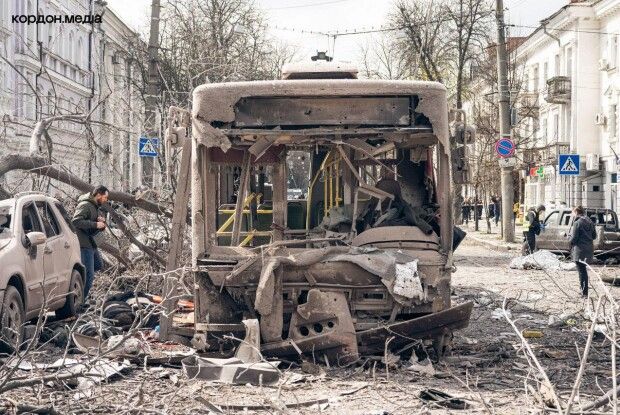 Після ракетного удару в Сумах 13-річний хлопець вибрався з палаючого автобуса й врятував інших