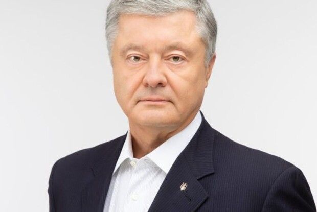 Противників та прихильників Порошенка об’єднує черга  в магазині «Рошен»