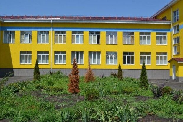 Директорці школи з Волновахи загрожує ув'язнення через навчання дітей за російською програмою