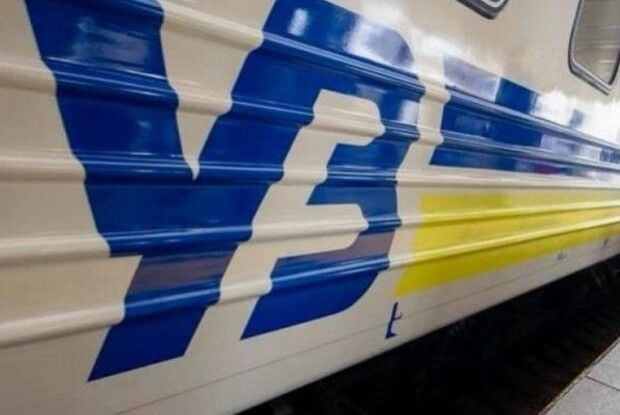 Укрзалізниця припиняє продаж квитків на шести залізничних станціях через COVID-19 