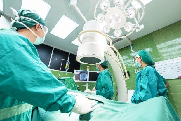 Відомій українській актрисі зробили операцію на серці (Фото)