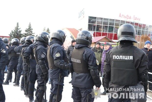 Зеленського просять розігнати Національну поліцію України