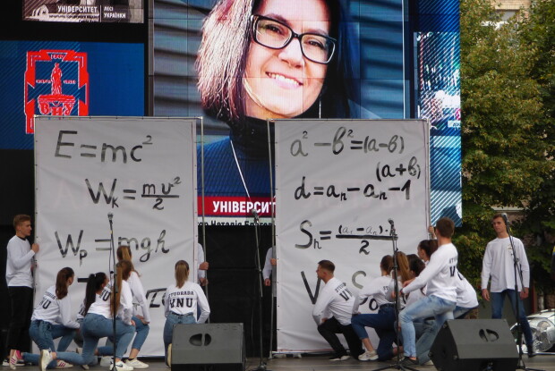 «Бажаємо тисячу літ успіхів!» – Лесин виш вітали із 80-літтям (Відео)