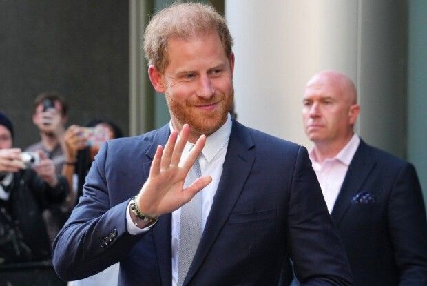 Принц Гаррі виграв суд проти журналістів і велику суму грошей
