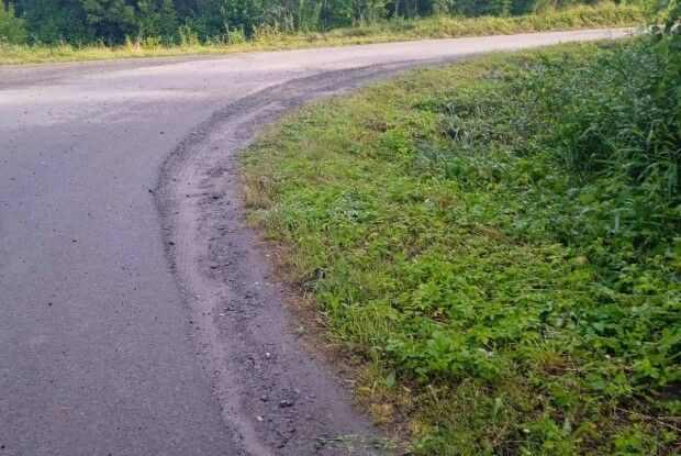 «Дуже багато аварій»: громада села на Волині просить владу вирішити проблему