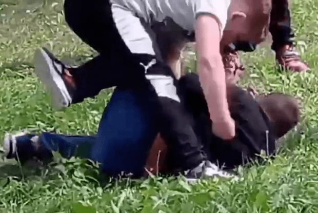 У луцькій школі жорстоко побили хлопчика: директор прокоментував інцидент (Відео моменту)