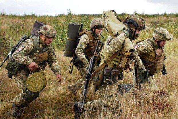 Звідки найчастіше тікають військові