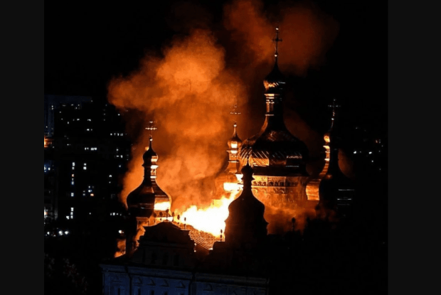 росіяни вдарили в одну з найбільших християнських святинь – Києво-Печерську Лавру