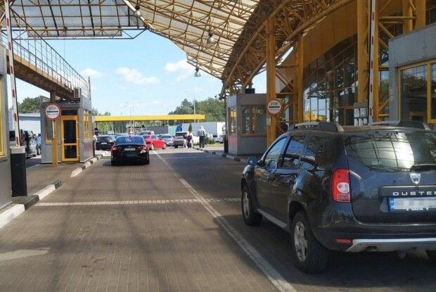 На пункті пропуску «Ягодин» викрили зловживання гуманітаркою майже на 9 мільйонів гривень
