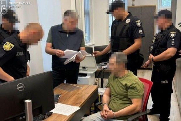Підозрюваного у вбивстві Парубія могли шантажувати зниклим сином 