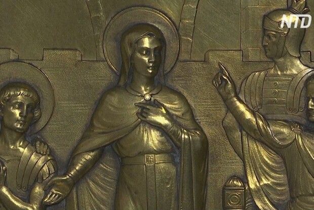 Від коронавірусу порятують … мощі Святої Корони