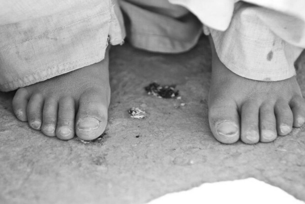 Босоніж пройшли 10 кілометрів: діти втекли від вітчима до бабусі