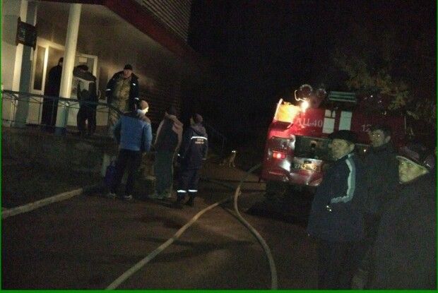 Ще й вогонь погуляв у зруйнованому Любешівському коледжі