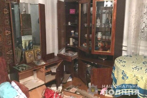 На Рівненщині рецидивіст з 25-літнім стажем задушив стареньку родичку і перевернув хату в пошуках наживи (Фото)