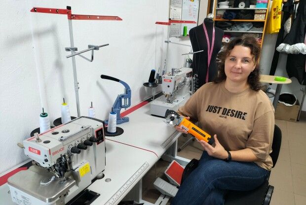 Волинянка виграла грант і відкрила власну швейну майстерню