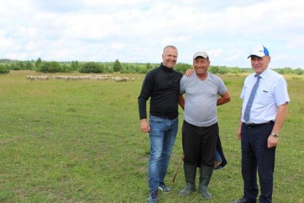 Власник луцького готелю віднайшов «справу для душі» у вирощуванні тварин