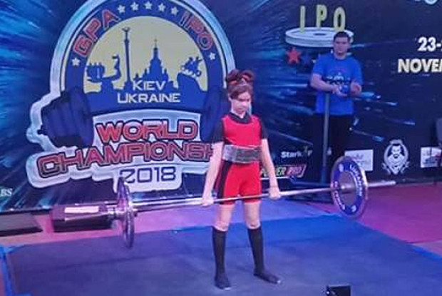 Українська шестикласниця – важкоатлетка встановила світовий рекорд зі станової тяги