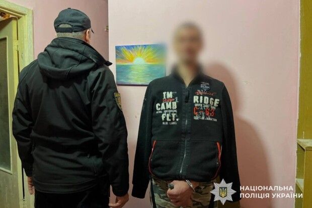 20 пострілів у багатоповерхівці: в Мукачеві штурмували квартиру озброєного стрільця 