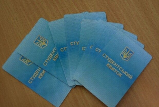 В Україні перевірять коледжі з аномальною кількістю неюних студентів