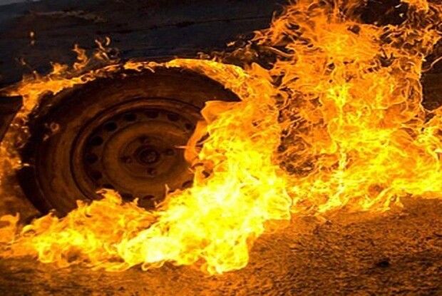 На Волині загорівся автомобіль