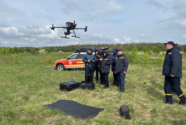 Волинські рятувальники тепер уміють керувати дронами
