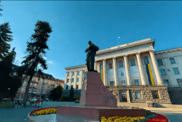 Показали неймовірний Луцьк від світанку до заходу сонця (Відео)