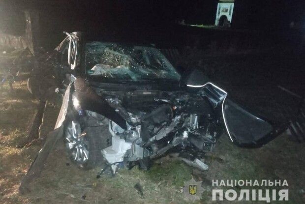 Вночі на Волині перекинулося авто: загинула неповнолітня дівчина (Фото)