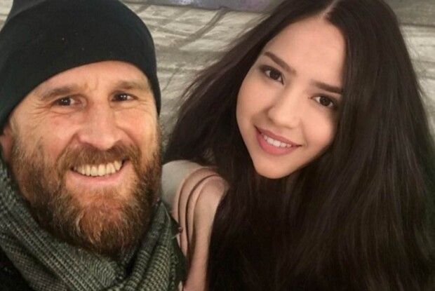 20-літня чекає на первістка від.... 60-річного!