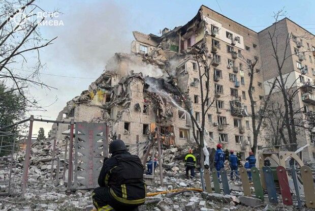 У Києві уже 13 людей загинули через російську атаку