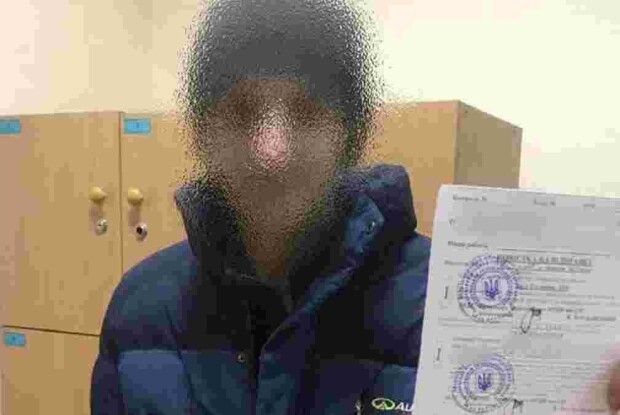 Зеленський розгляне петицію про заборону видавати повістки в громадських місцях 