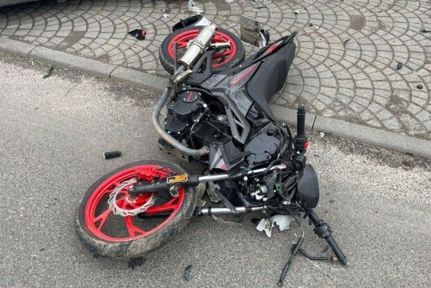 На Волині п'яний водій моторолера вбив свого пасажира