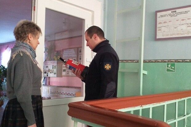 У новому році волинські рятувальники продовжили перевірку шкіл