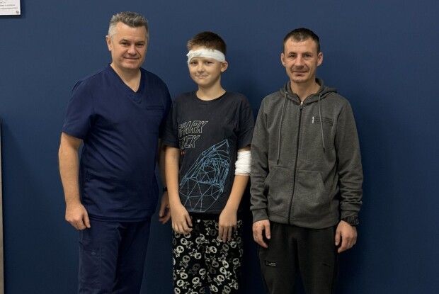 На Львівщині побутова травма вуха призвела до рідкісного руйнування кістки у 12-річного Матвія