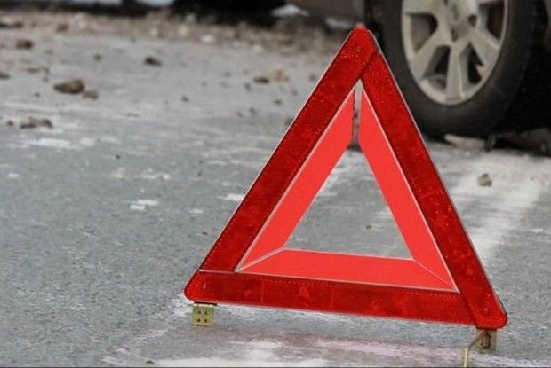 На Волині перевернувся автомобіль із молодими людьми: є потерпілі