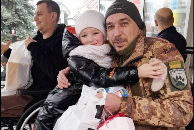 Юні ковельчани відвідали поранених військових, які проходять лікування