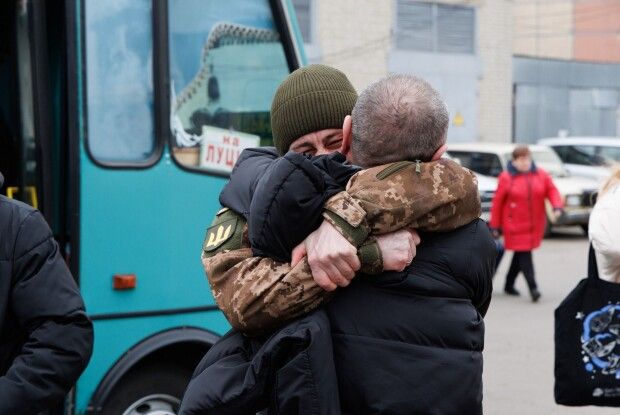 У Луцьку зустріли Героїв-волинян, які повернулися з полону