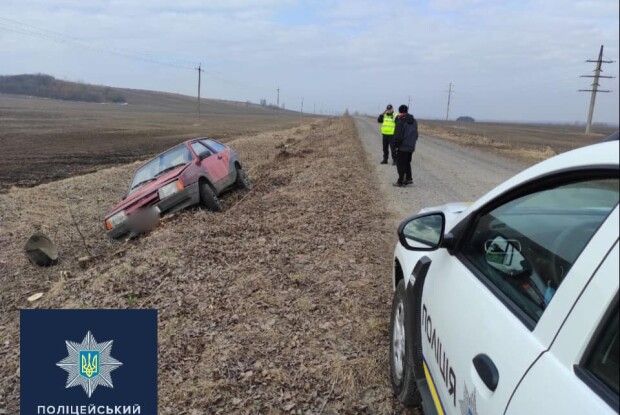 На Волині п‘яний водій перевищив швидкість і з’їхав з дороги (Фото)