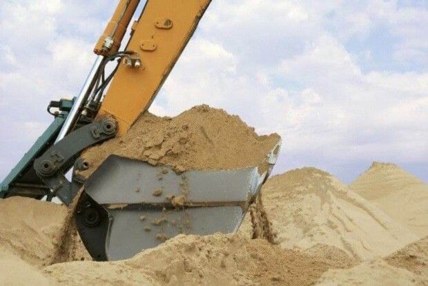 Волинянин, який «випадково» накопав піску на пів мільйона, отримав реальний термін