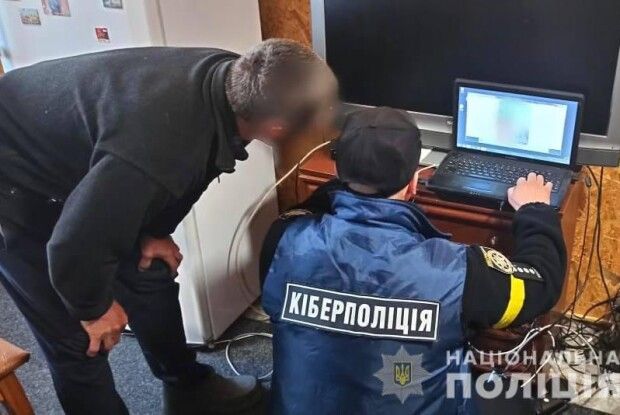 Кіберполіція викрила волинянина, який здобував паспортні дані і «зливав» шахраям (Фото) 