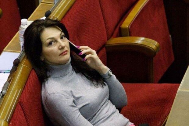 «Слуга народу» виключила з партії нардепку, яка прямо зі стін парламенту допомагала ухилянтам тікати