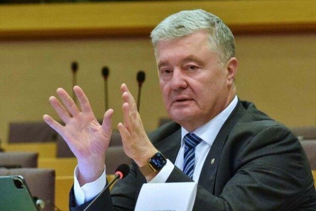 Порошенко привітав рішення Ради ЄС, яка затвердила механізм позики для України на 90 млрд євро