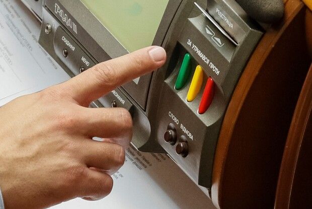 Як депутати з Волині голосували за скандальний закон