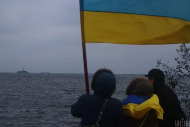На двох російських великих десантних кораблях стався бунт: морпіхи-строковики відмовилися висаджуватися в Одесі