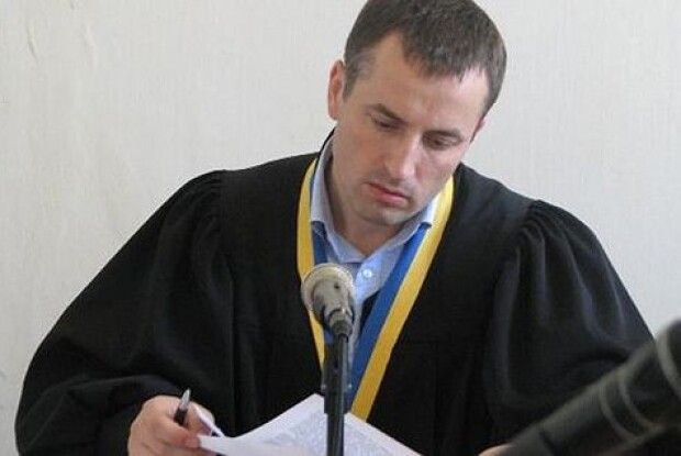 Суддю судитимуть за спізнення