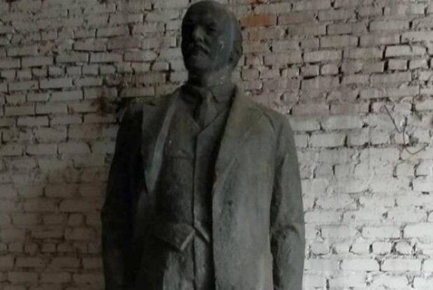Леніних - на аукціон. Держпідприємство СЕТАМ збирає пам'ятники