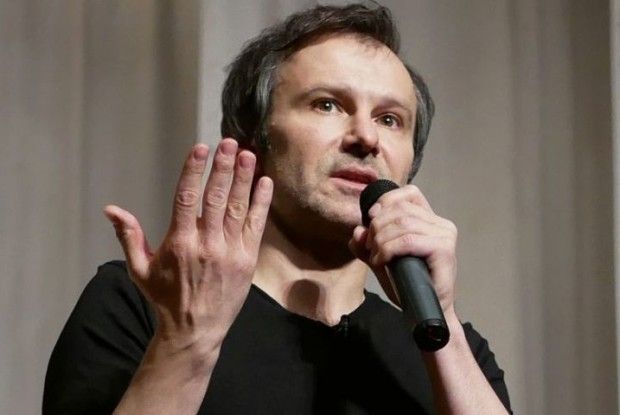 Святослав Вакарчук розповів, кого з кандидатів на булаву підтримає (Відео)