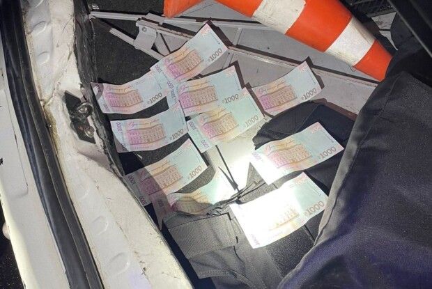 На Волині патрульні не спокусилися на 10 тисяч гривень