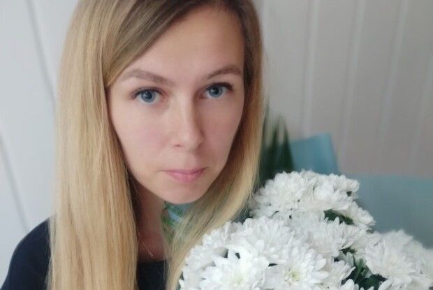 У Рожищі пані поліцейській подарували квіти (Відео)