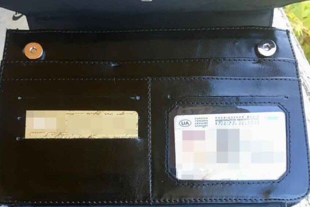 Волинянин вкрав у водія, який його підвозив, портмоне з коштами і документами