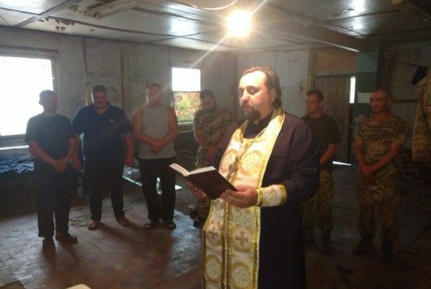  Камінь-Каширські волонтери та священик відвідали військовослужбовців ЗСУ на Сході України